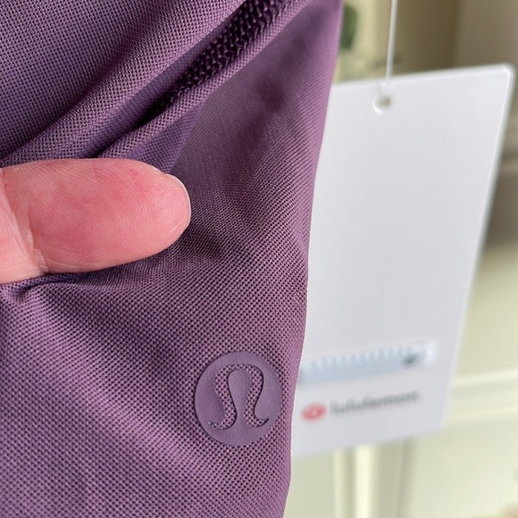 Lululemon Keyhole Mesh L/S shirt - Picture 6 of 6